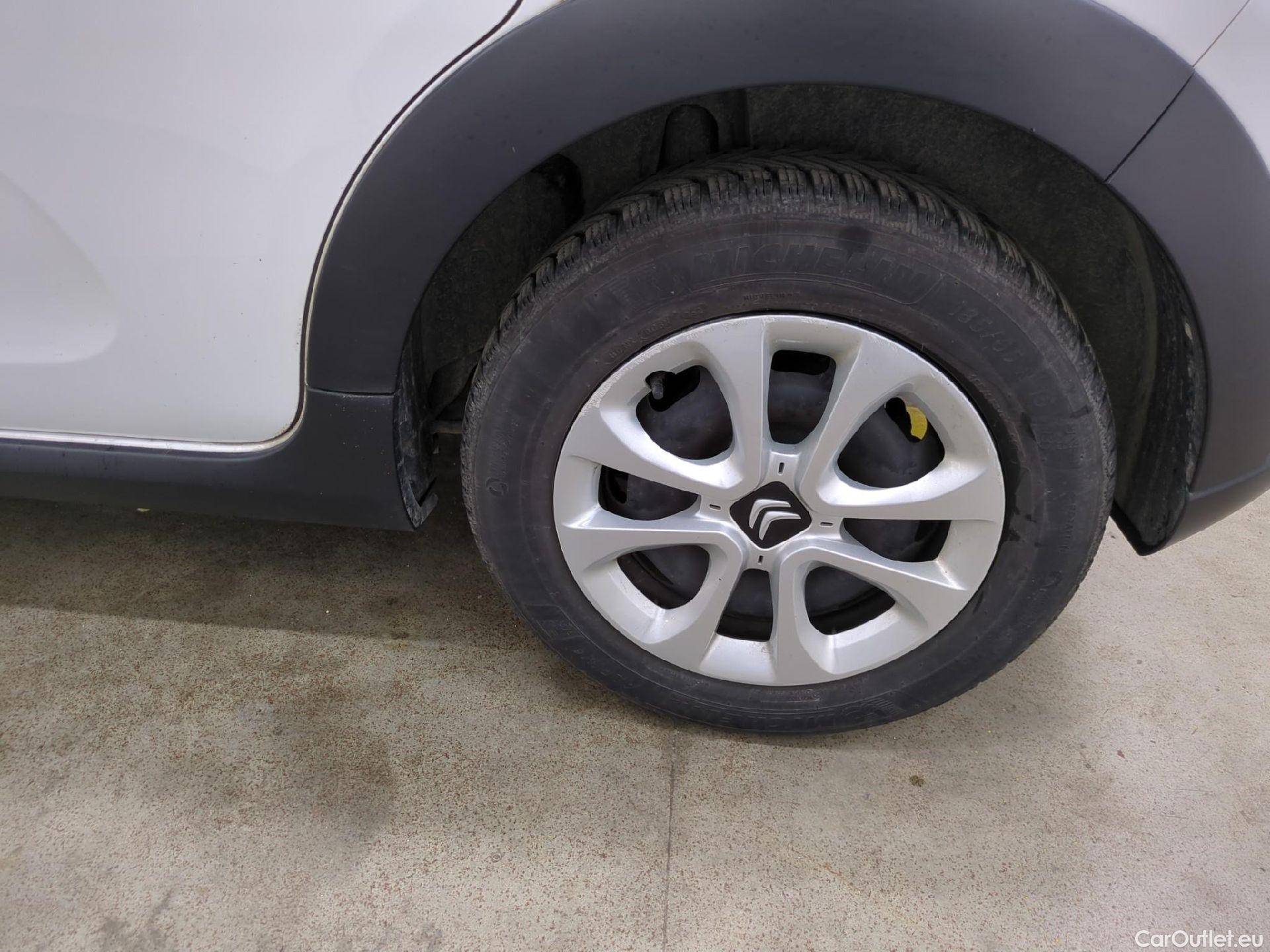  Citroen  C3  Société Feel 1.5 BlueHDI 100CV BVM5 E6dT #9