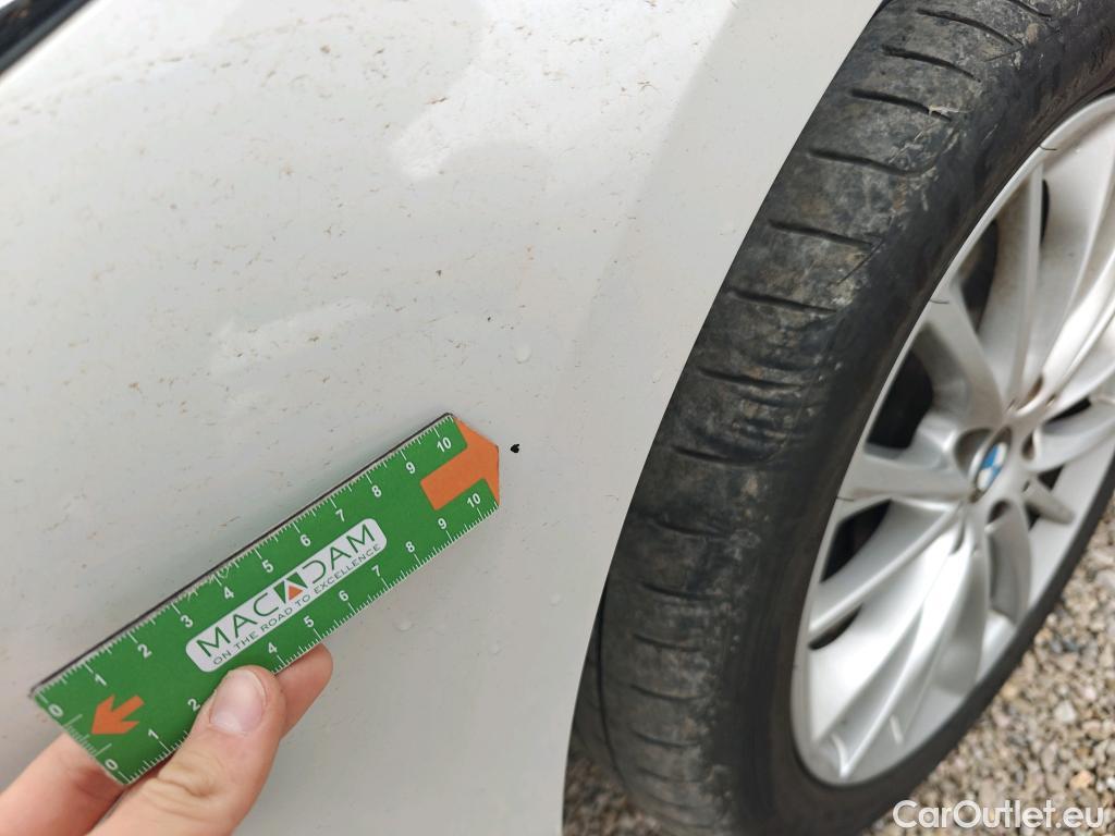  Bmw  Serie 1 BMW  / 2019 / 5P / berlina con portón 118i #42