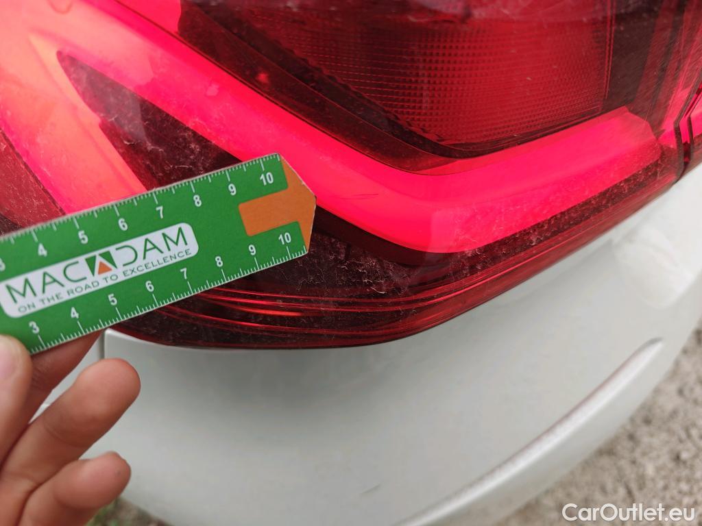  Bmw  Serie 1 BMW  / 2019 / 5P / berlina con portón 118i #2