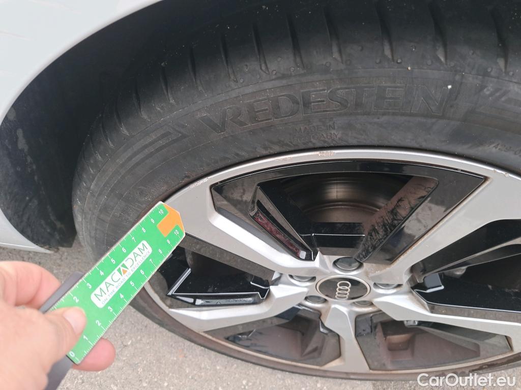  Audi  A1 Sportback AUDI A1 / 2018 / 5P / berlina con portón Sportback Adrenalin 30 TFSI 81kW (110CV)(SP) #35