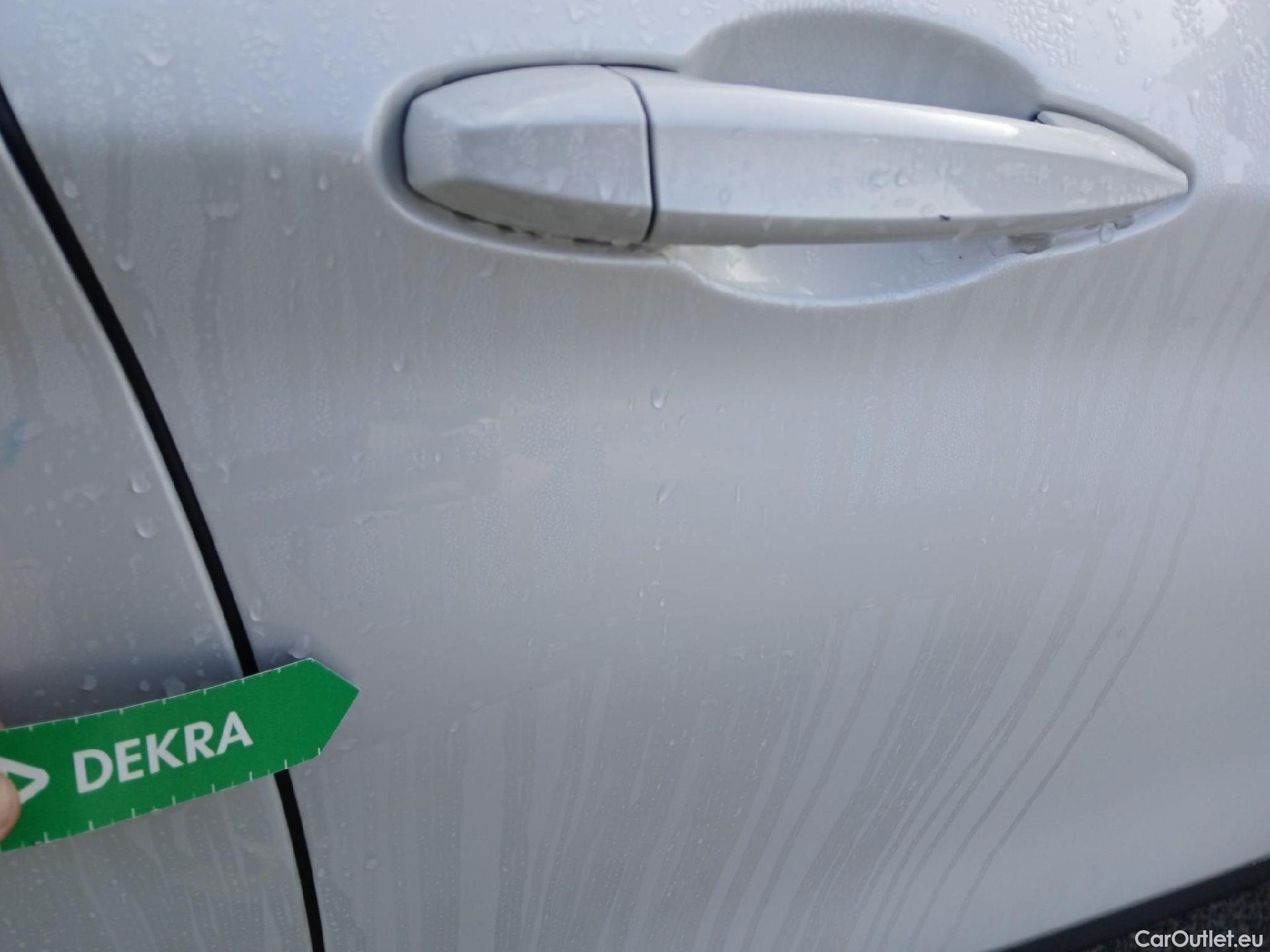  Bmw  X1 BMW  / 2015 / 5P / todoterreno sDrive18d Business #32