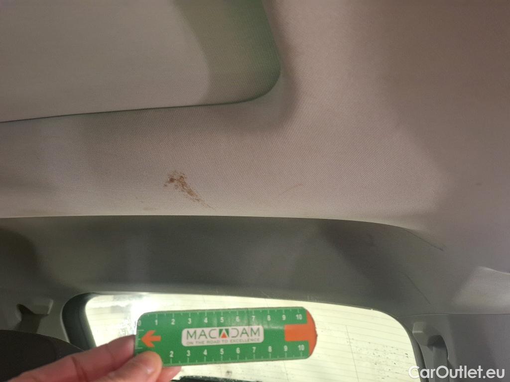  Volkswagen  Tiguan VOLKSWAGEN  Allspace / 2017 / 5P / SUV 2.0 TDI 150 DSG7 Carat #71