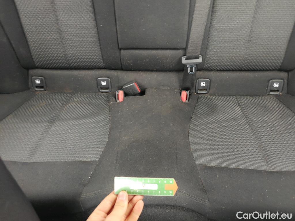  Bmw  Serie 1 BMW  / 2019 / 5P / berlina con portón 118i #7