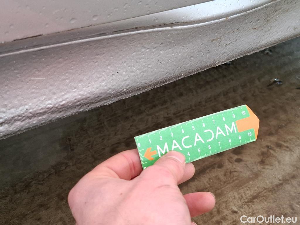  Volkswagen  Golf  VOLKSWAGEN / 2020 / 5P / Berline 2.0 TDI SCR 150 DSG7 Life Busi 1st #6