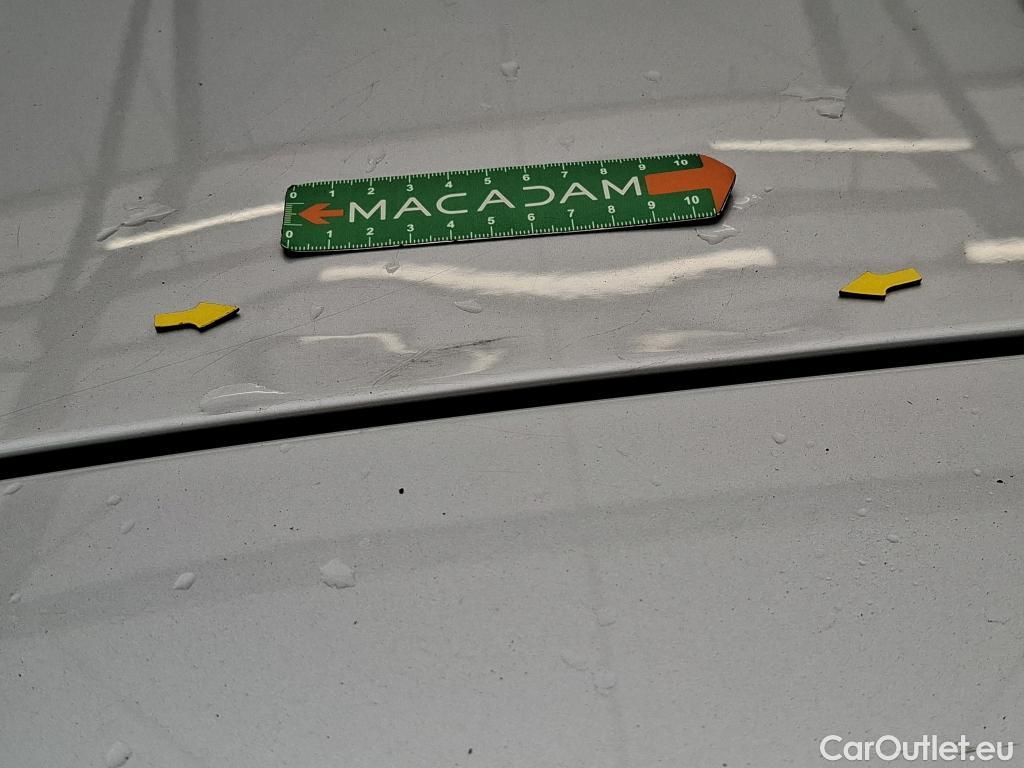  Volkswagen  Golf  VOLKSWAGEN / 2020 / 5P / Berline 2.0 TDI SCR 150 DSG7 Life Busi 1st #14