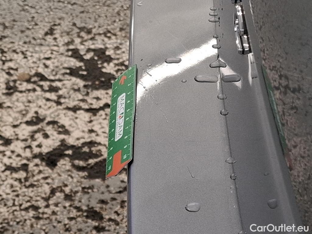  Volkswagen  T-ROC  Life Business 2.0 TDI 150CV BVA7 E6d #19