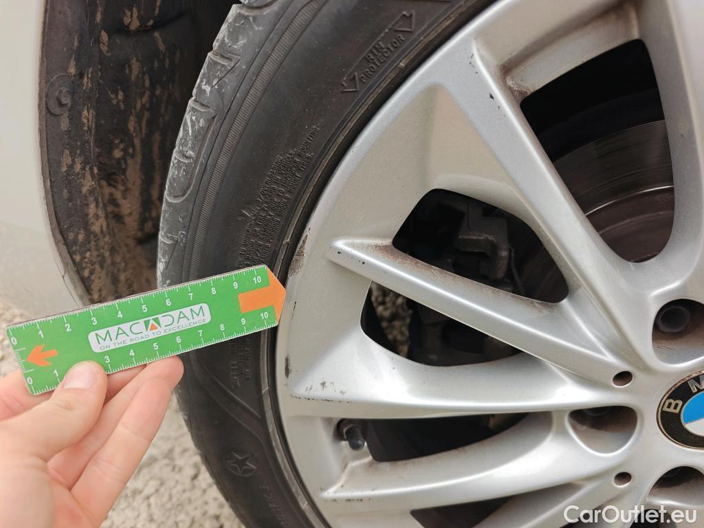  Bmw  Serie 1 BMW  / 2019 / 5P / berlina con portón 118i #40