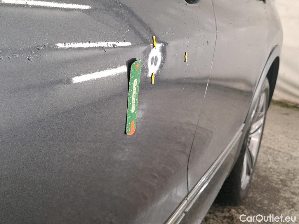  Volkswagen  Tiguan VOLKSWAGEN  Allspace / 2017 / 5P / SUV 2.0 TDI 150 DSG7 Carat #60