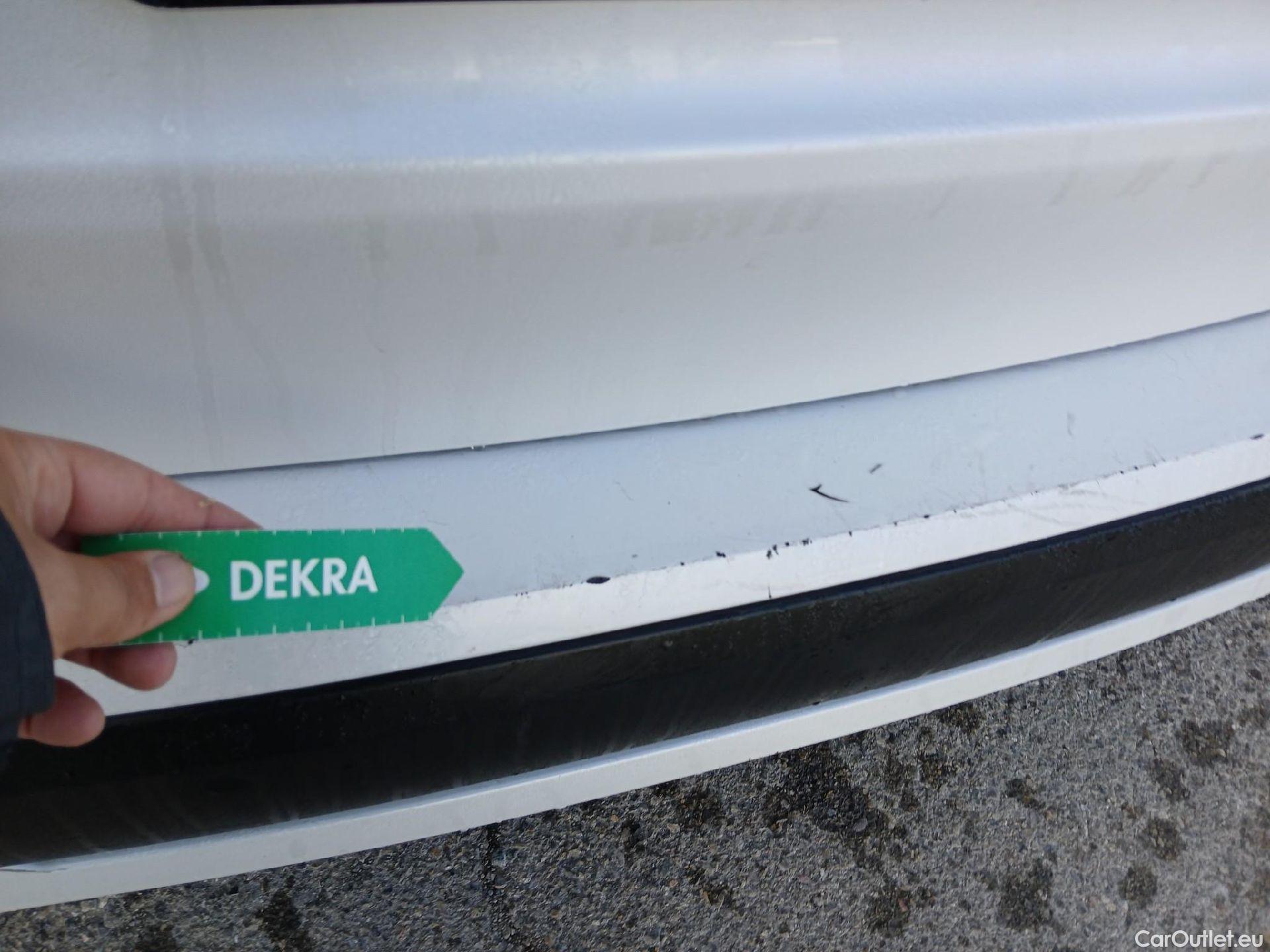  Bmw  X1 BMW  / 2015 / 5P / todoterreno sDrive18d Business #19