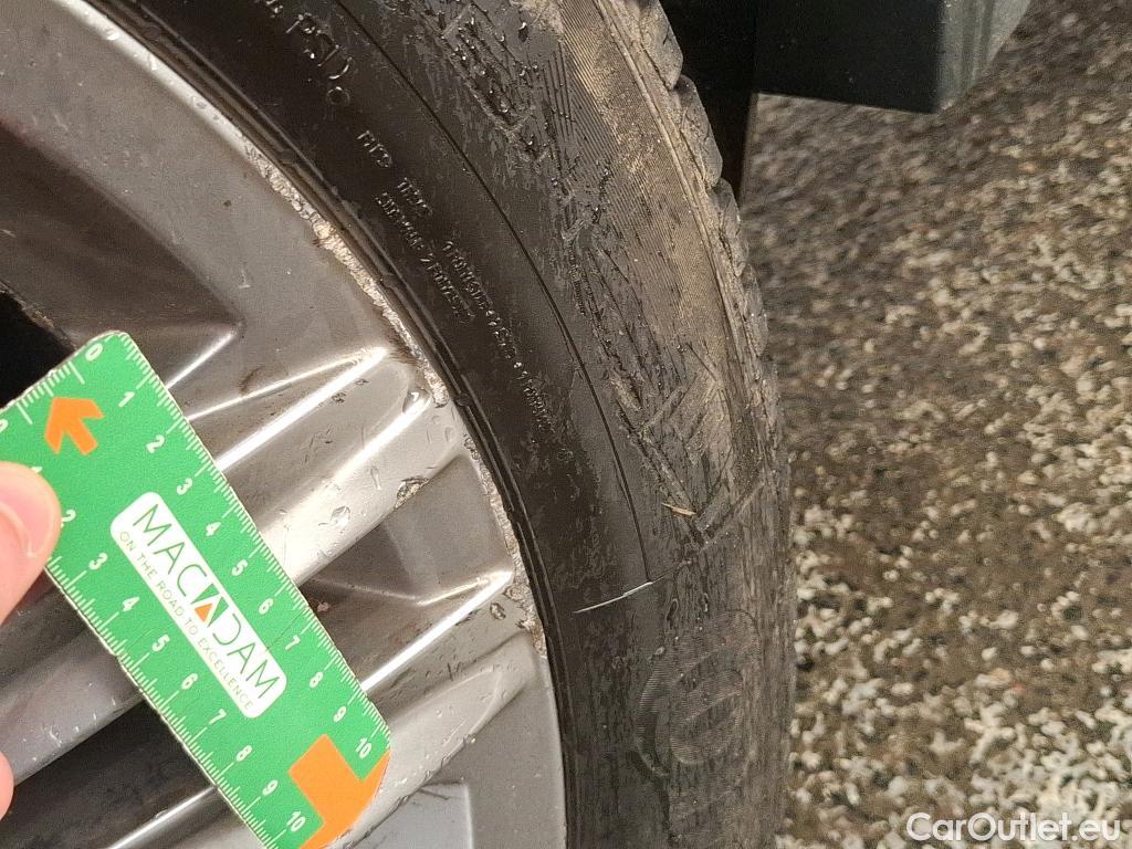  Volkswagen  Tiguan VOLKSWAGEN  Allspace / 2017 / 5P / SUV 2.0 TDI 150 DSG7 Carat #14