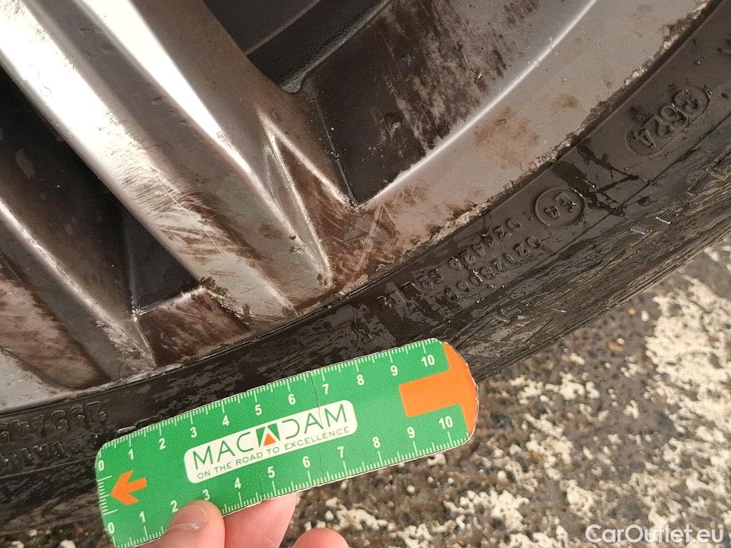  Volkswagen  Tiguan VOLKSWAGEN  Allspace / 2017 / 5P / SUV 2.0 TDI 150 DSG7 Carat #7