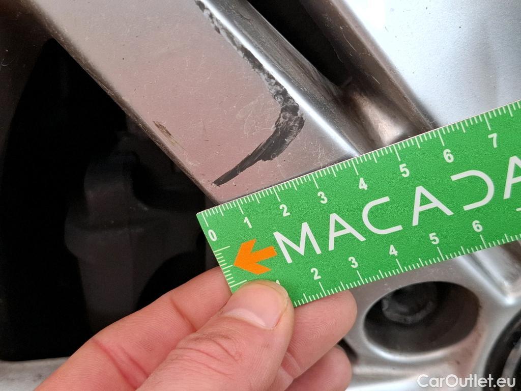  Volkswagen  Golf  VOLKSWAGEN / 2020 / 5P / Berline 2.0 TDI SCR 150 DSG7 Life Busi 1st #47