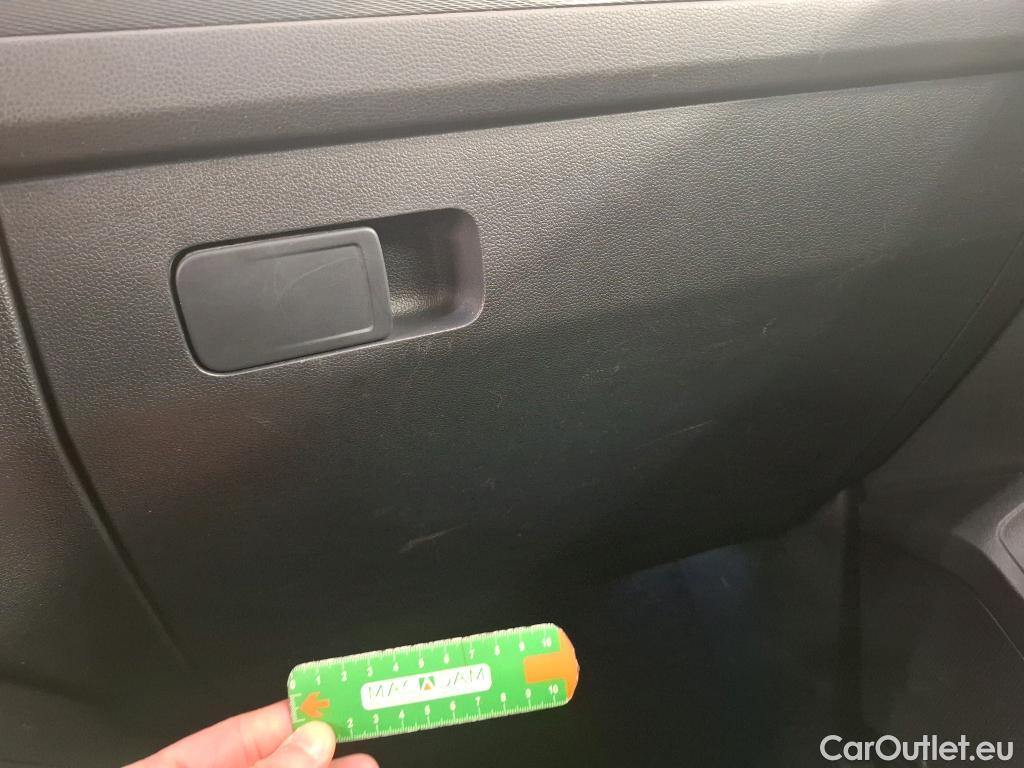  Volkswagen  Tiguan VOLKSWAGEN  Allspace / 2017 / 5P / SUV 2.0 TDI 150 DSG7 Carat #55