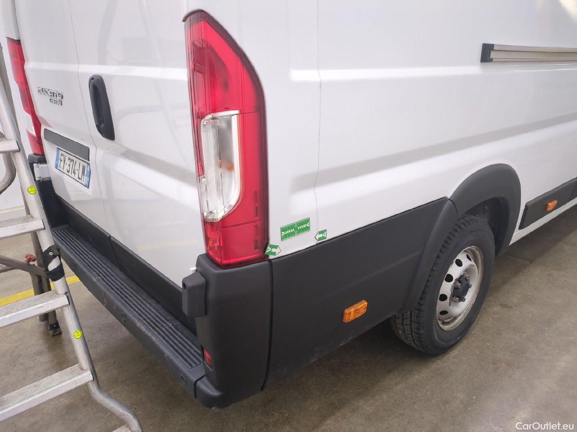  Fiat  Ducato FIAT  / 2014 / 4P / Fourgon tôlé 2.3 Mjet 140 Maxi 3.5 XL H2 Business #50