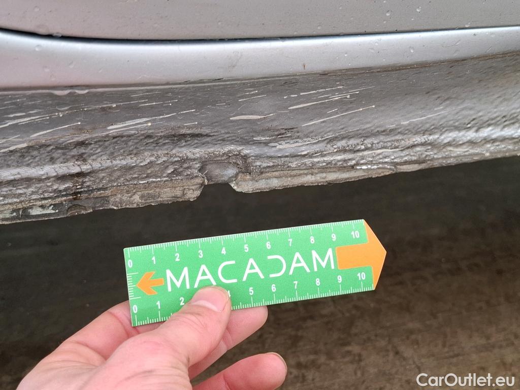  Volkswagen  Golf  VOLKSWAGEN / 2020 / 5P / Berline 2.0 TDI SCR 150 DSG7 Life Busi 1st #3