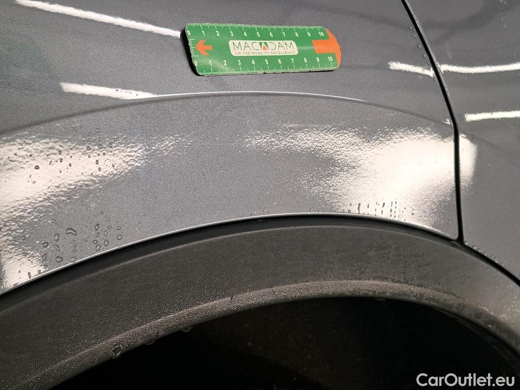  Volkswagen  Tiguan VOLKSWAGEN  Allspace / 2017 / 5P / SUV 2.0 TDI 150 DSG7 Carat #30