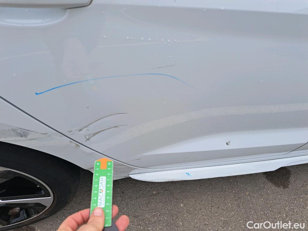  Audi  A1 Sportback AUDI A1 / 2018 / 5P / berlina con portón Sportback Adrenalin 30 TFSI 81kW (110CV)(SP) #2