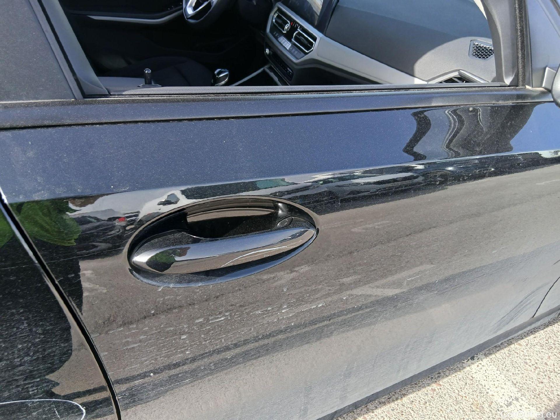  Bmw  Serie 3 BMW  / 2018 / 4P / sedán 318d Auto. #37