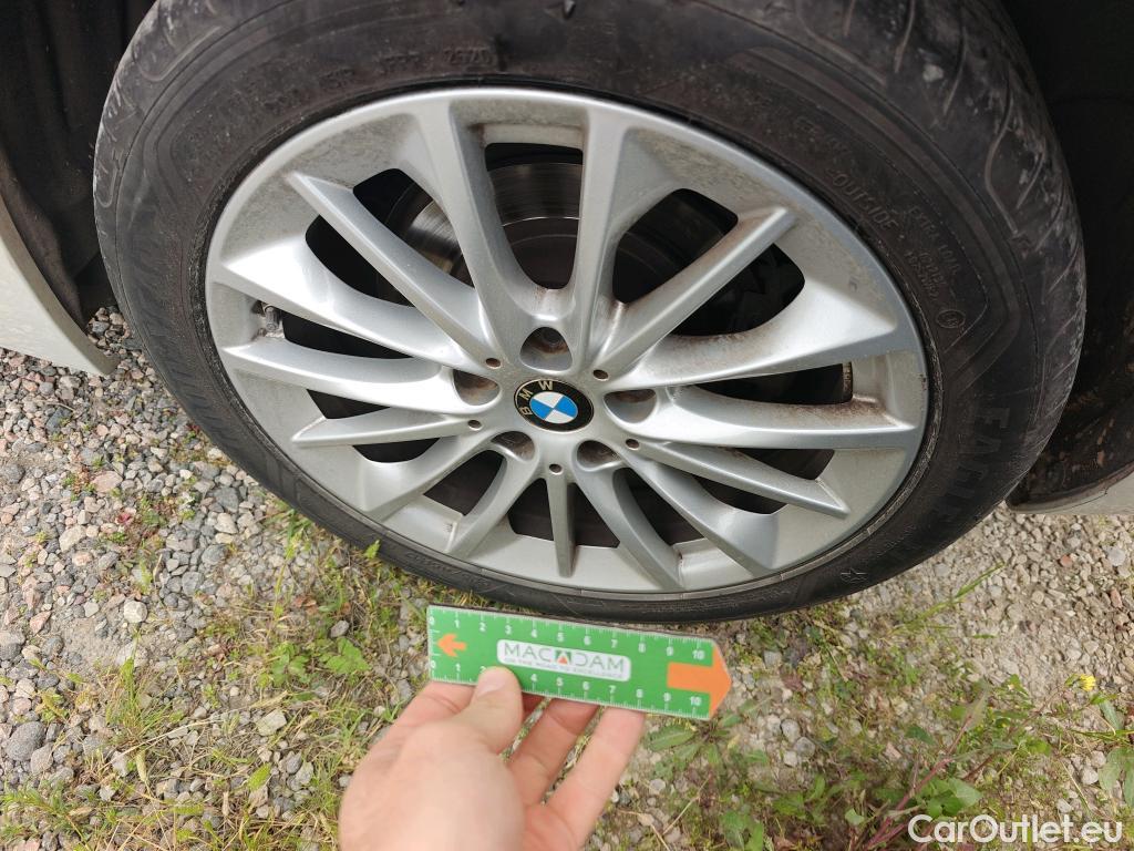  Bmw  Serie 1 BMW  / 2019 / 5P / berlina con portón 118i #37