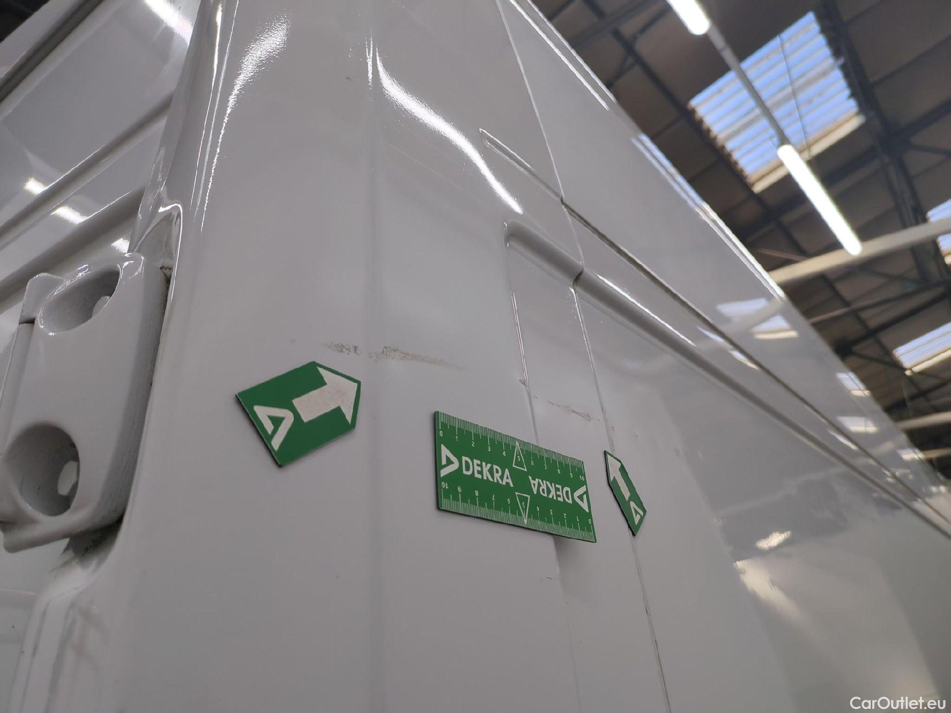  Fiat  Ducato FIAT  / 2014 / 4P / Fourgon tôlé 2.3 Mjet 140 Maxi 3.5 XL H2 Business #51