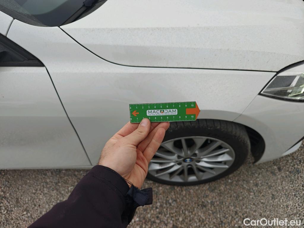  Bmw  Serie 1 BMW  / 2019 / 5P / berlina con portón 118i #35