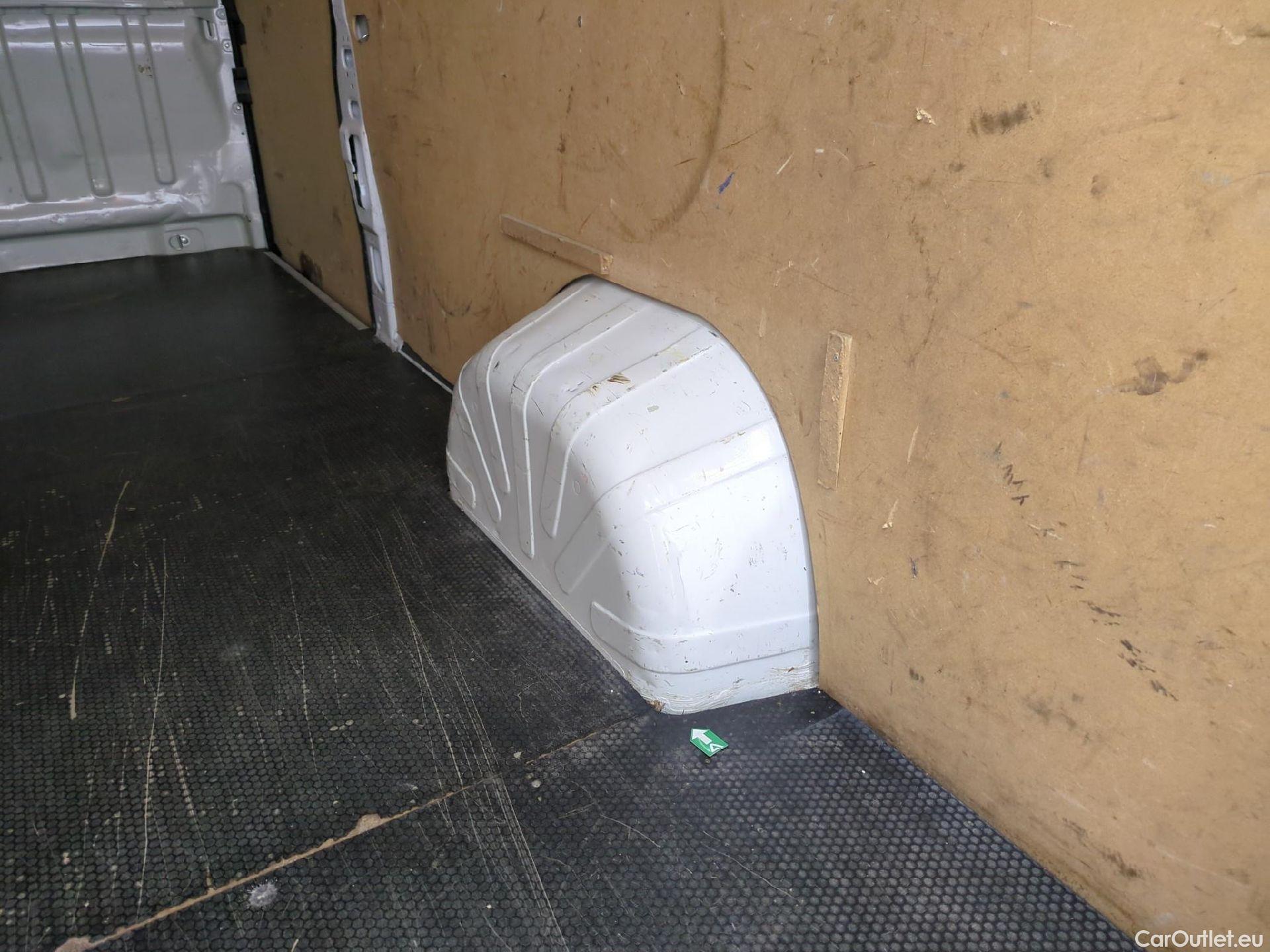  Fiat  Ducato FIAT  / 2014 / 4P / Fourgon tôlé 2.3 Mjet 140 Maxi 3.5 XL H2 Business #3