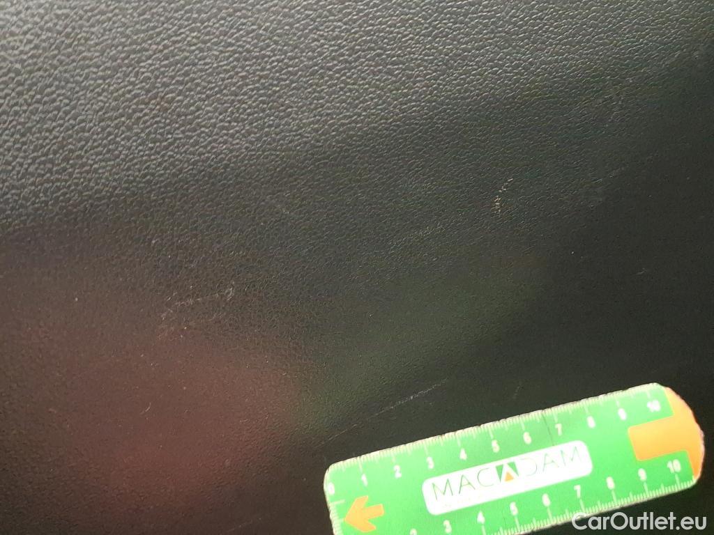  Volkswagen  Tiguan VOLKSWAGEN  Allspace / 2017 / 5P / SUV 2.0 TDI 150 DSG7 Carat #57