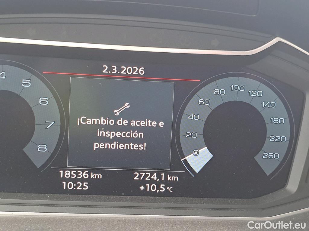  Audi  A1 Sportback AUDI A1 / 2018 / 5P / berlina con portón Sportback Adrenalin 30 TFSI 81kW (110CV)(SP) #33