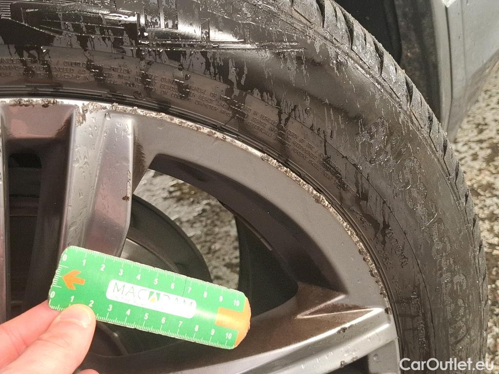  Volkswagen  Tiguan VOLKSWAGEN  Allspace / 2017 / 5P / SUV 2.0 TDI 150 DSG7 Carat #19