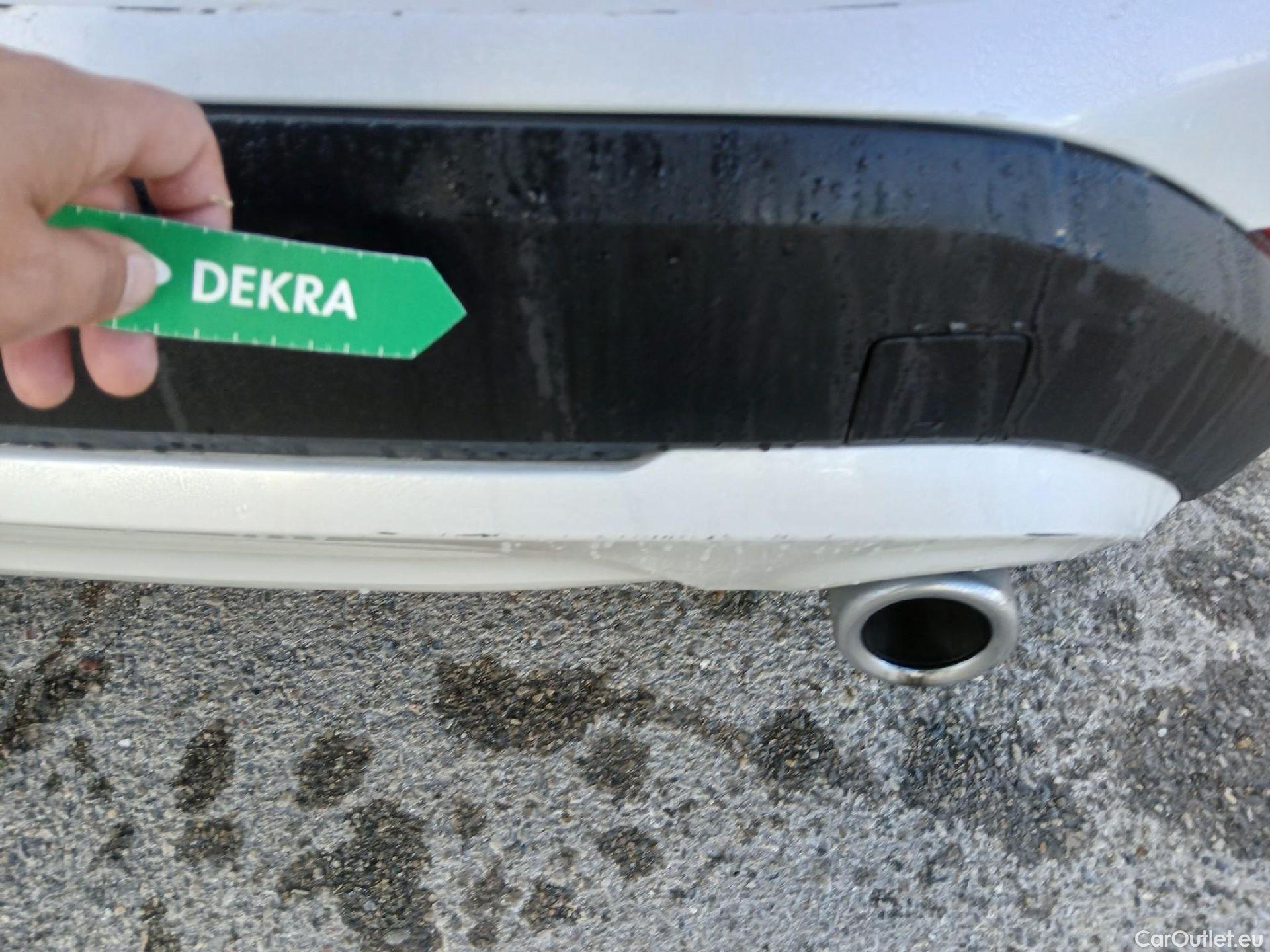  Bmw  X1 BMW  / 2015 / 5P / todoterreno sDrive18d Business #21