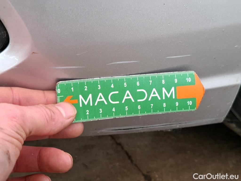  Volkswagen  Golf  VOLKSWAGEN / 2020 / 5P / Berline 2.0 TDI SCR 150 DSG7 Life Busi 1st #34