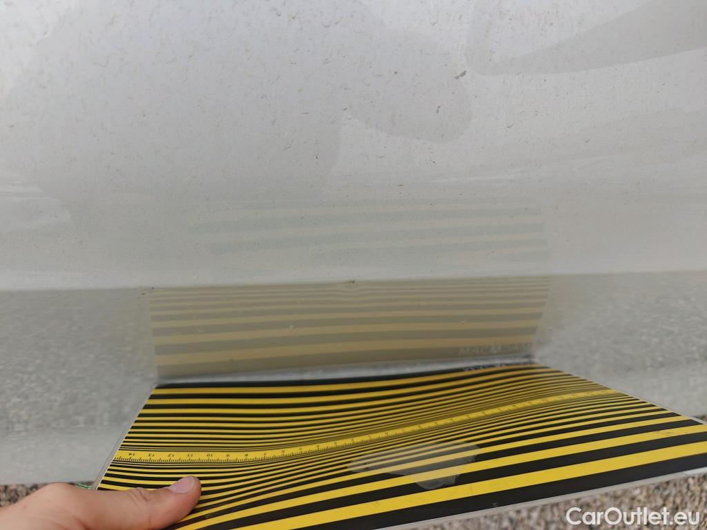  Bmw  Serie 1 BMW  / 2019 / 5P / berlina con portón 118i #25