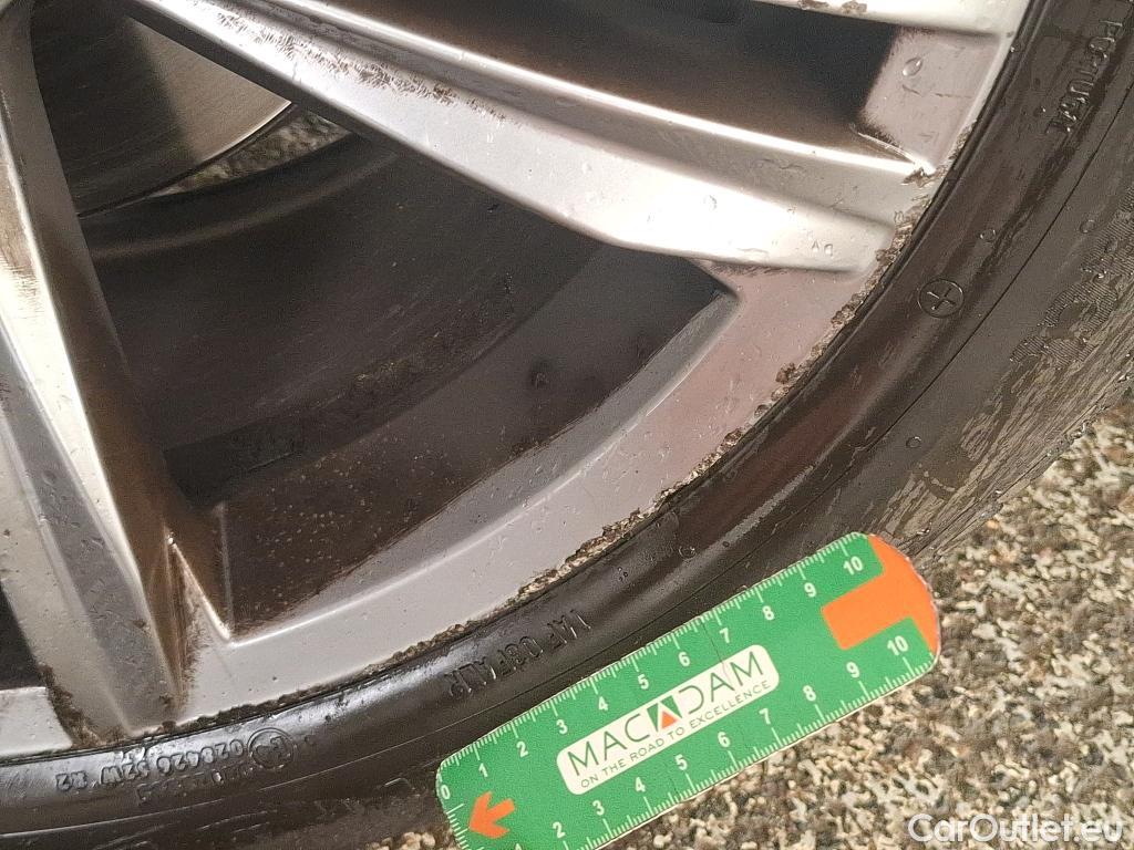  Volkswagen  Tiguan VOLKSWAGEN  Allspace / 2017 / 5P / SUV 2.0 TDI 150 DSG7 Carat #20