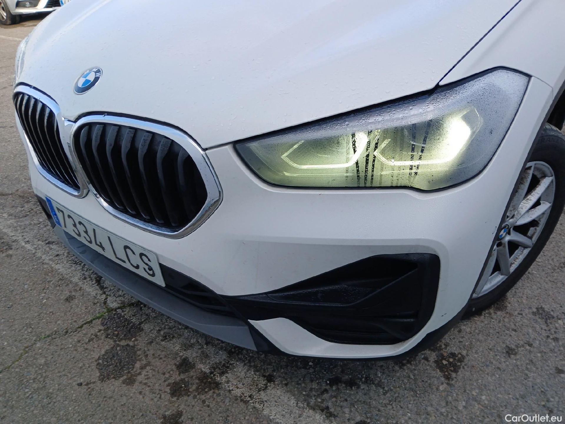  Bmw  X1 BMW  / 2015 / 5P / todoterreno sDrive18d Business #3