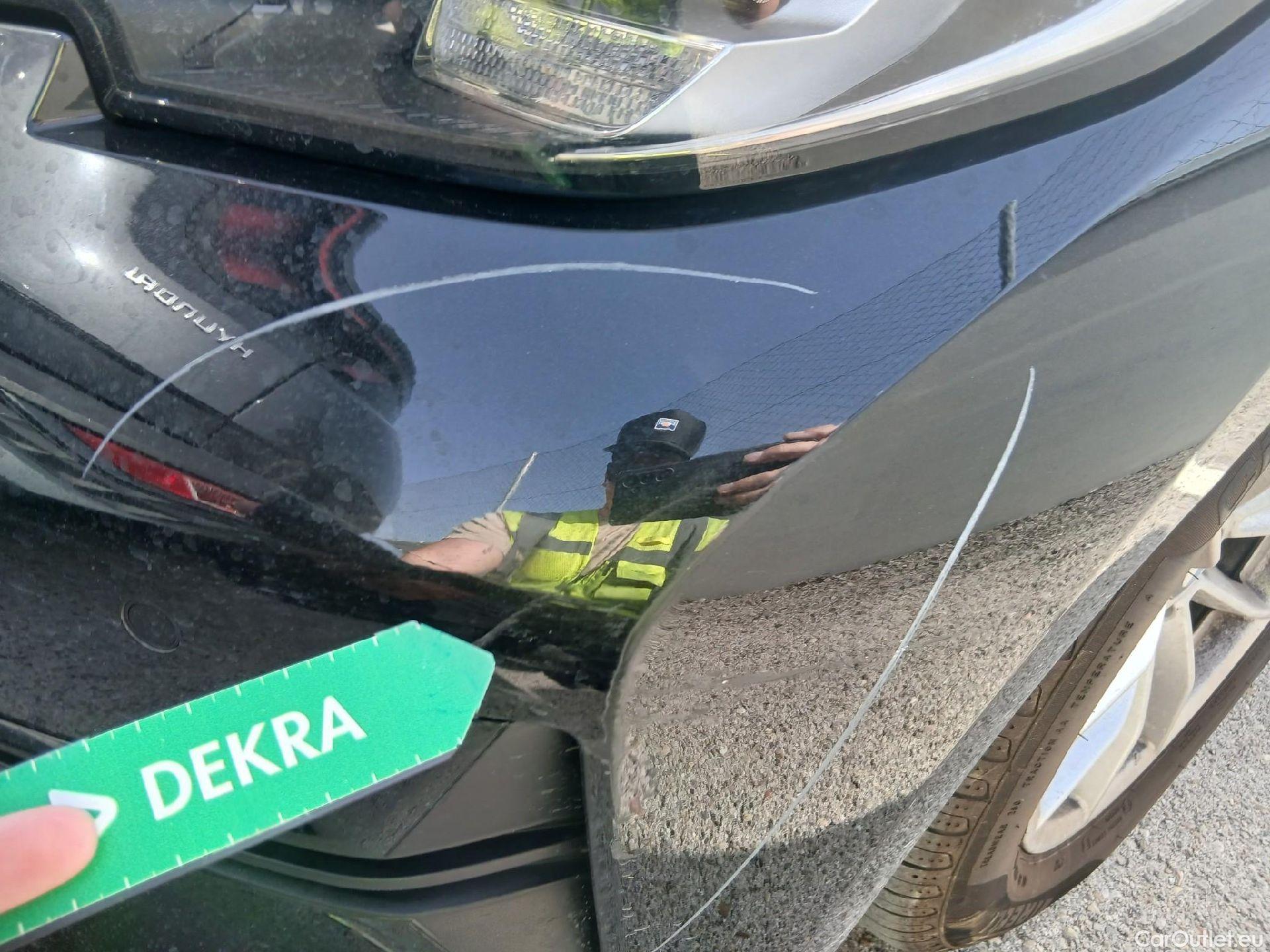  Bmw  Serie 3 BMW  / 2018 / 4P / sedán 318d Auto. #7