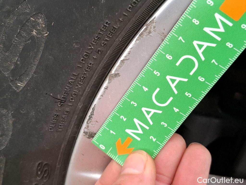  Volkswagen  Golf  VOLKSWAGEN / 2020 / 5P / Berline 2.0 TDI SCR 150 DSG7 Life Busi 1st #45