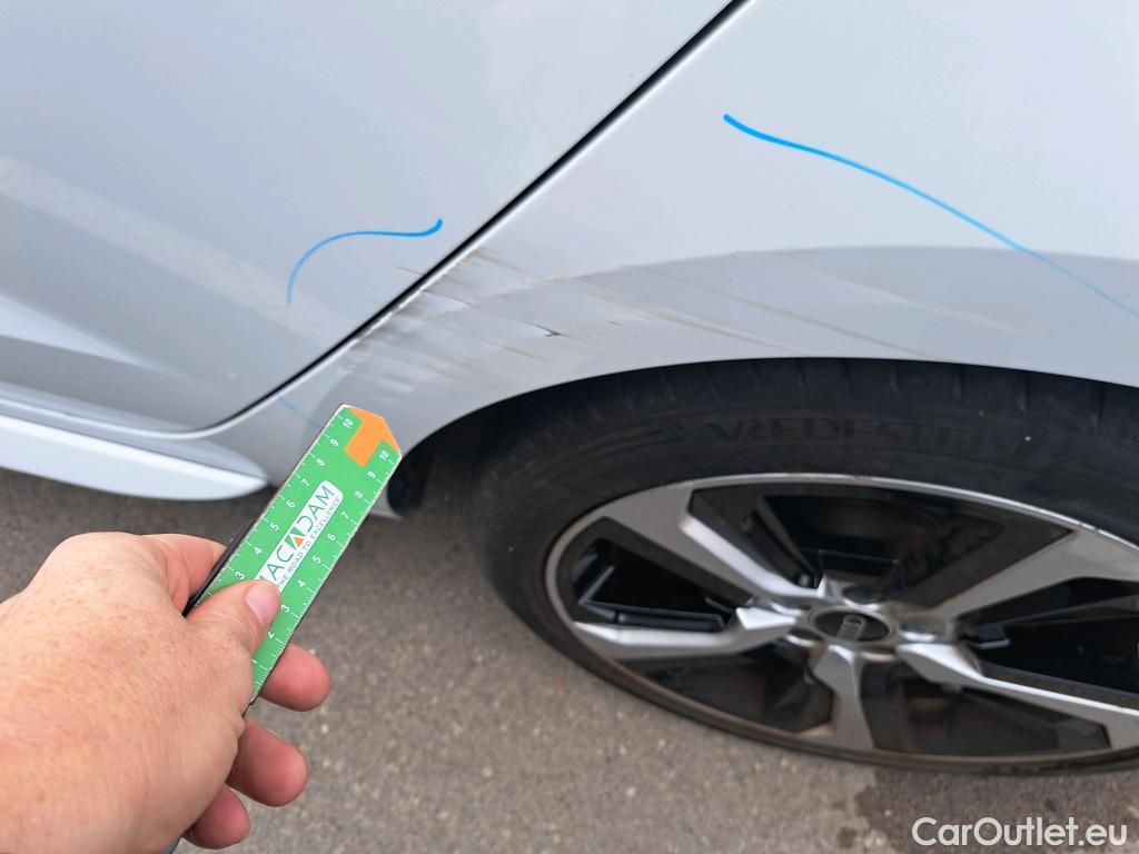  Audi  A1 Sportback AUDI A1 / 2018 / 5P / berlina con portón Sportback Adrenalin 30 TFSI 81kW (110CV)(SP) #6