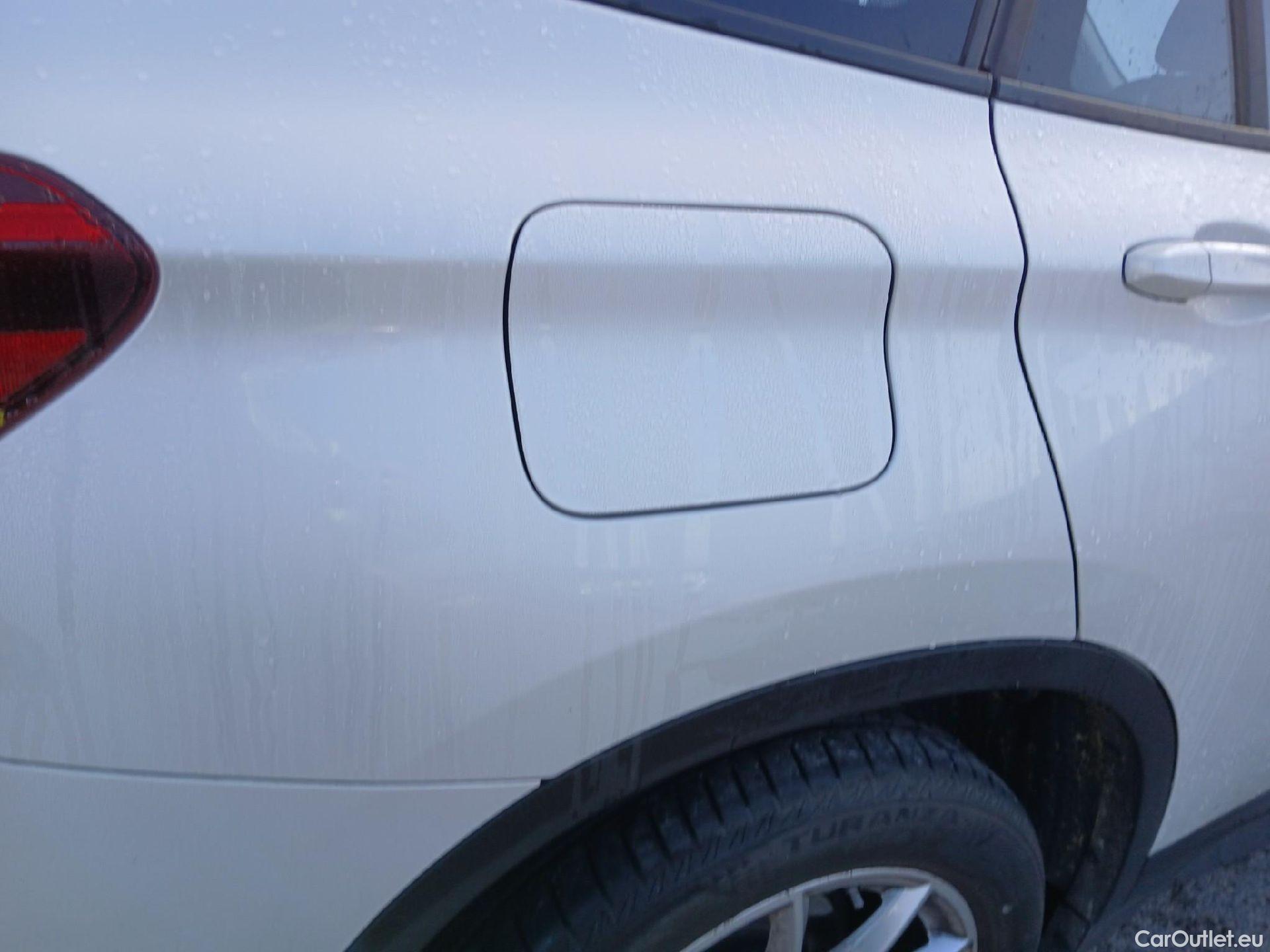  Bmw  X1 BMW  / 2015 / 5P / todoterreno sDrive18d Business #26