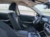  Bmw  Serie 3 BMW  / 2018 / 4P / sedán 318d Auto. #6