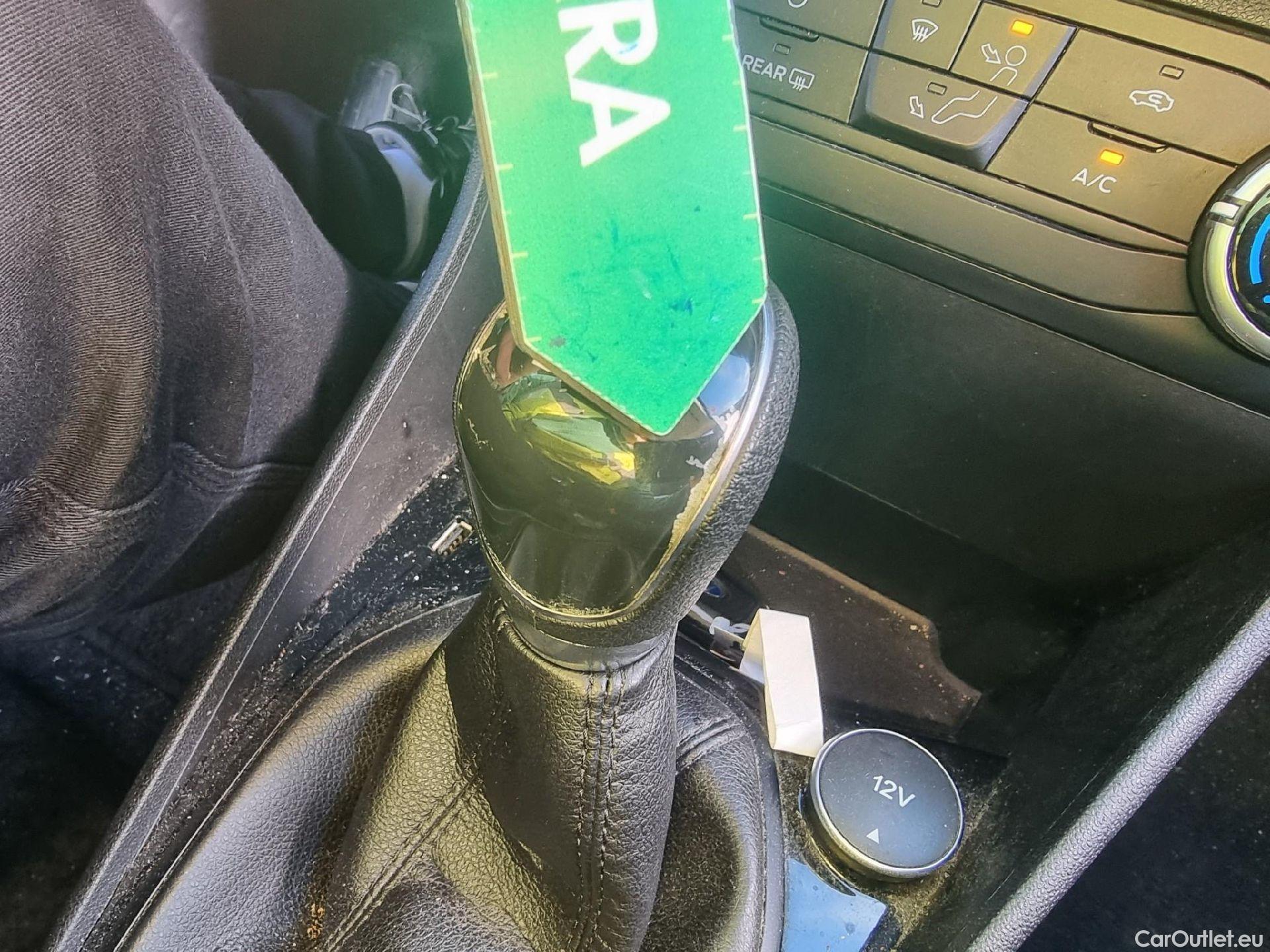  Ford  Fiesta FORD  / 2017 / 5P / berlina con portón 1.1 Ti-VCT 63kW Trend+ 5p #39