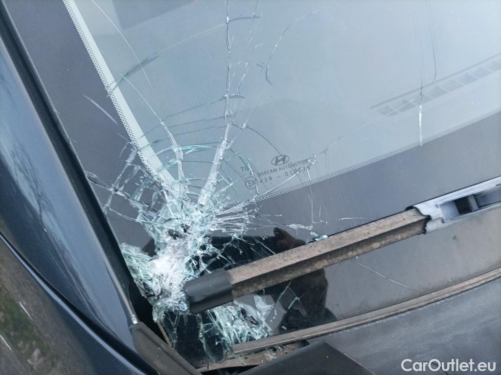  Hyundai  i10  / 2020 / 5P / berlina con portón 1.0 Essence #2