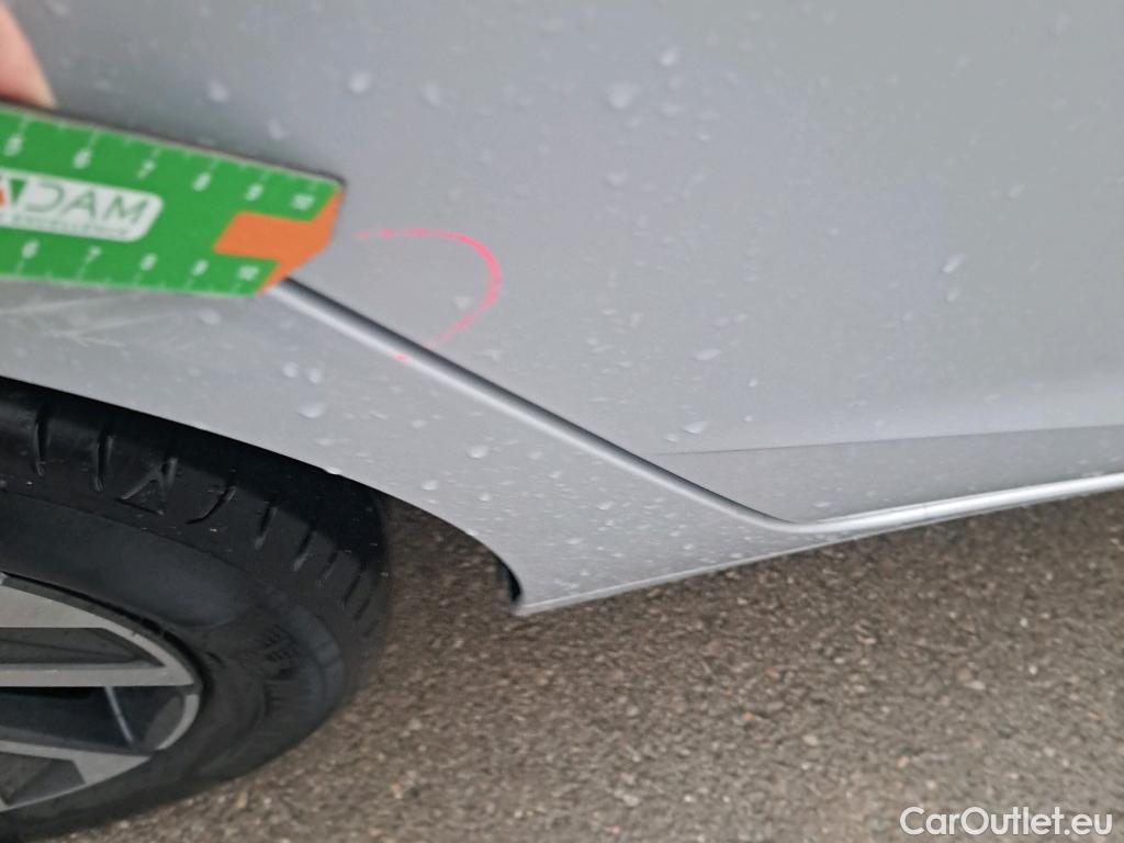  Hyundai  i20 HYUNDAI  / 2023 / 5P / berlina con portón 1.0 TGDI Klass #8