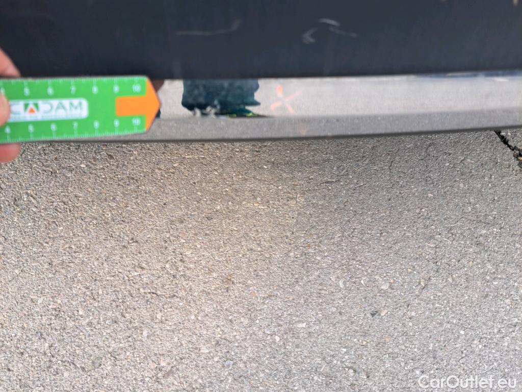  Mercedes  GLA MERCEDES-BENZ  / 2020 / 5P / todoterreno  200 #2