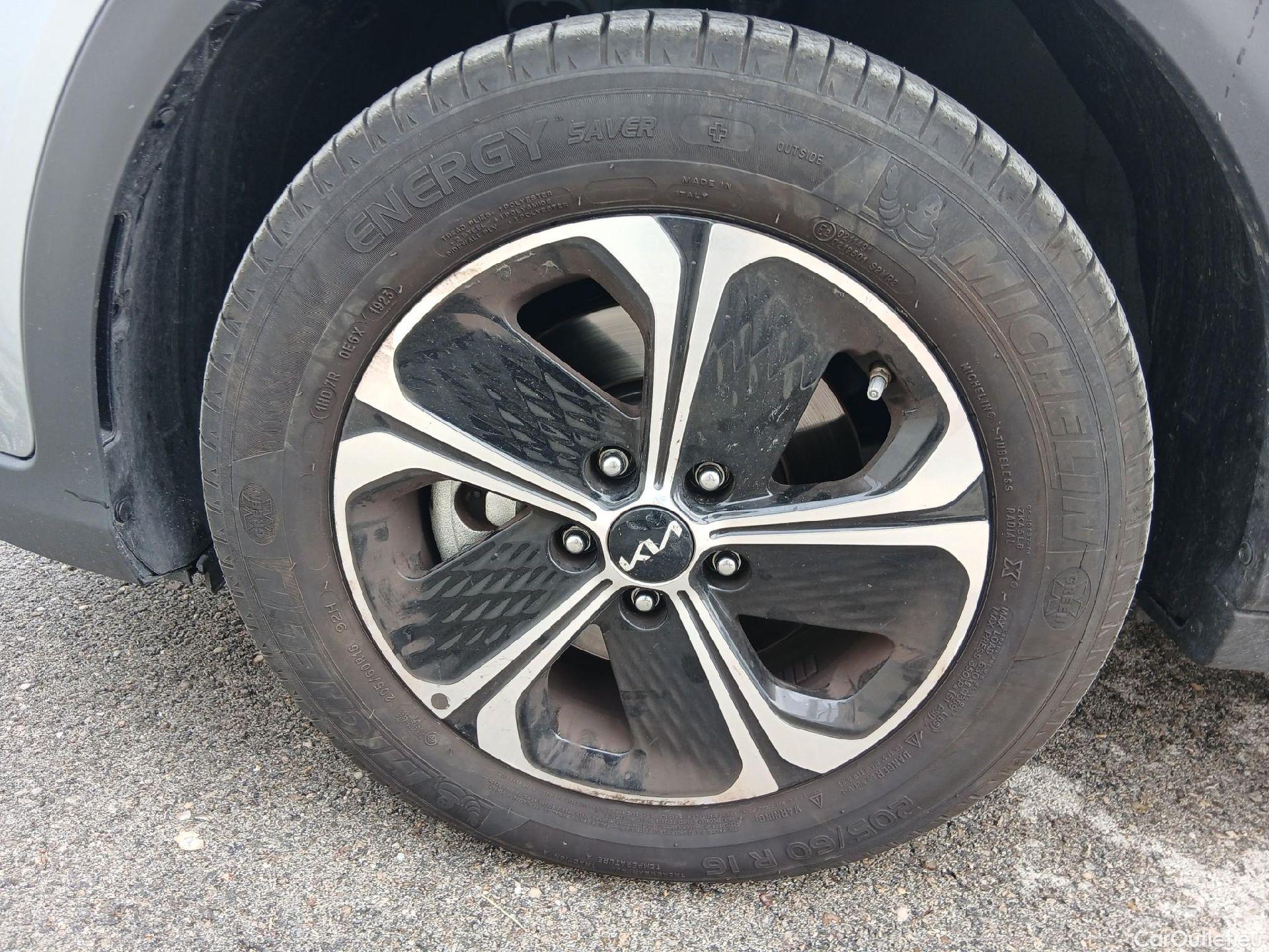  KIA  XCeed KIA  / 2022 / 5P / todoterreno 1.6 GDi PHEV 104kW (141CV) eDrive (AC) #10