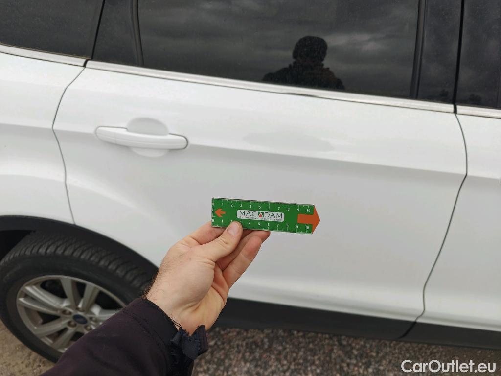  Ford  Kuga FORD  / 2016 / 5P / todoterreno 1.5 EcoBoost 88kW 4x2 Trend+ (CX) #50