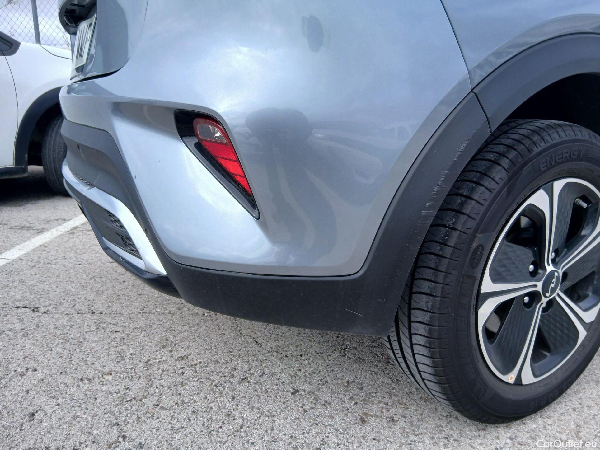  KIA  XCeed KIA  / 2022 / 5P / todoterreno 1.6 GDi PHEV 104kW (141CV) eDrive (AC) #17