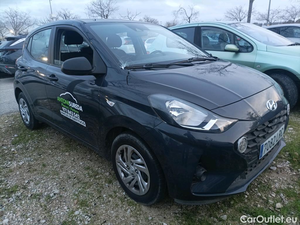  Hyundai  i10  / 2020 / 5P / berlina con portón 1.0 Essence #21