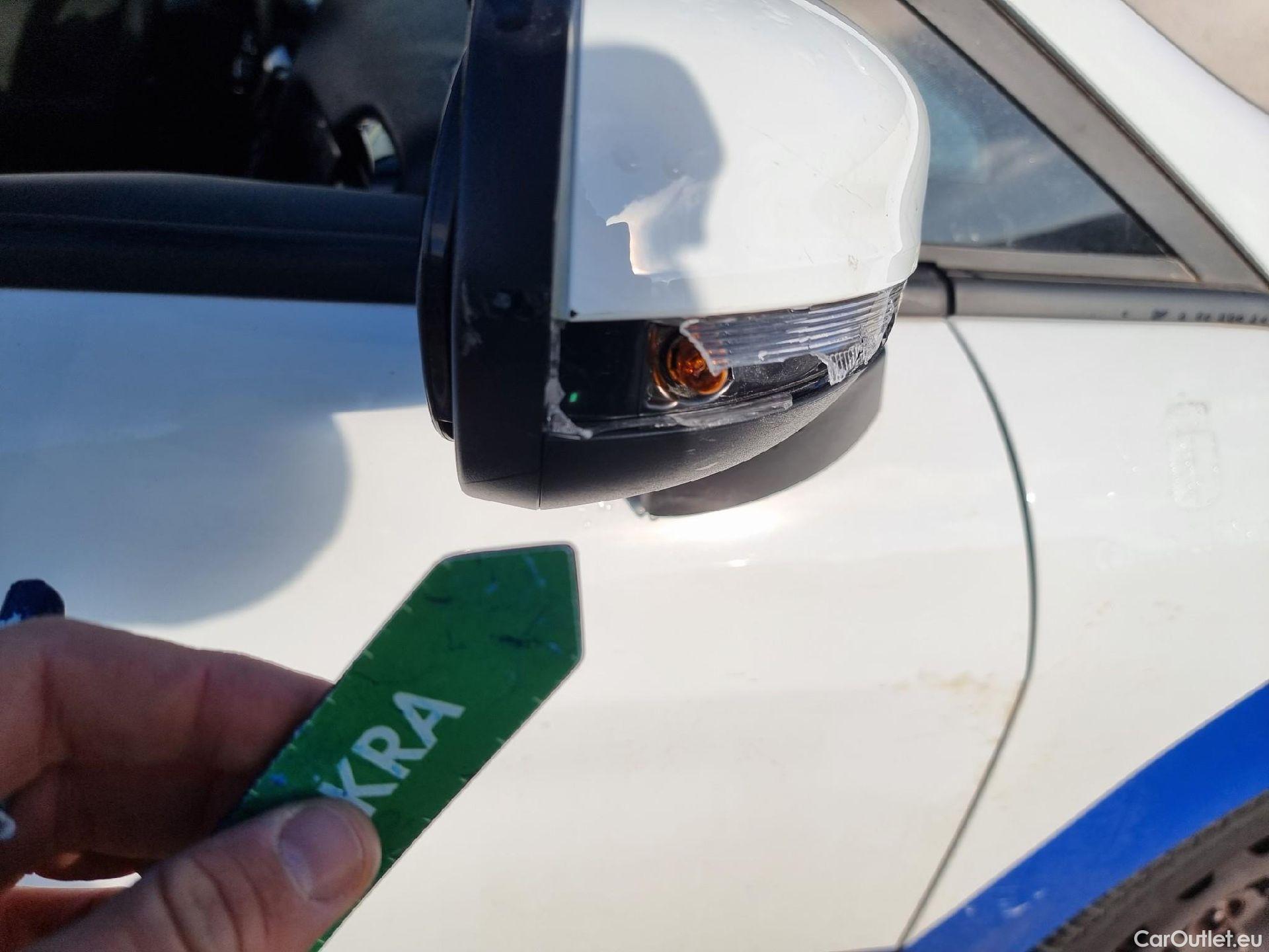  Ford  Fiesta FORD  / 2017 / 5P / berlina con portón 1.1 Ti-VCT 63kW Trend+ 5p #28