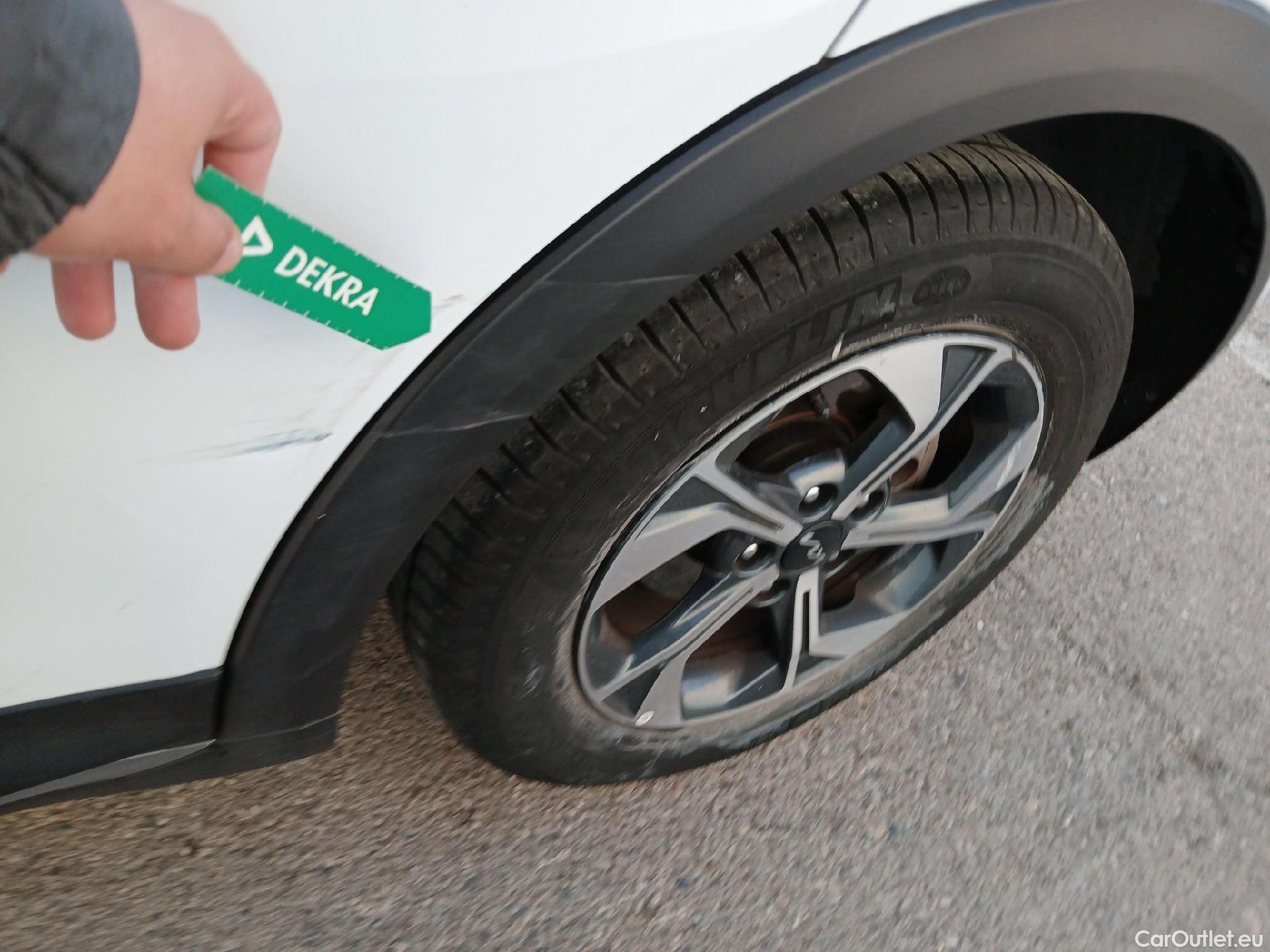  KIA  XCeed KIA  / 2019 / 5P / todoterreno 1.0 T-GDi Drive 88kW (120CV) #15