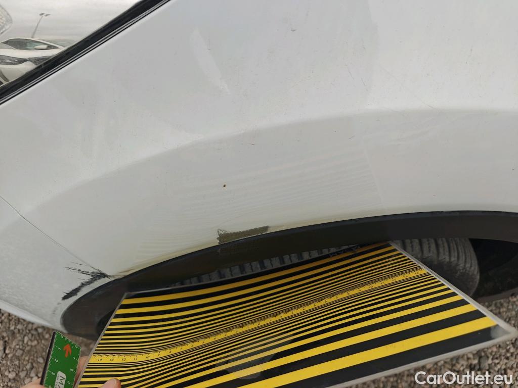  Ford  Kuga FORD  / 2016 / 5P / todoterreno 1.5 EcoBoost 88kW 4x2 Trend+ (CX) #8